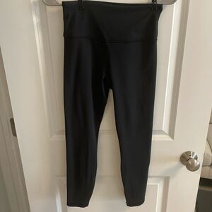 High waist 7/8 black leggings.